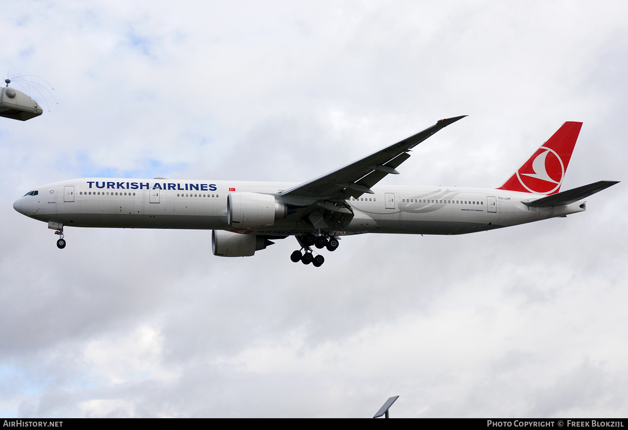 Aircraft Photo of TC-JJR | Boeing 777-3F2/ER | Turkish Airlines | AirHistory.net #483305