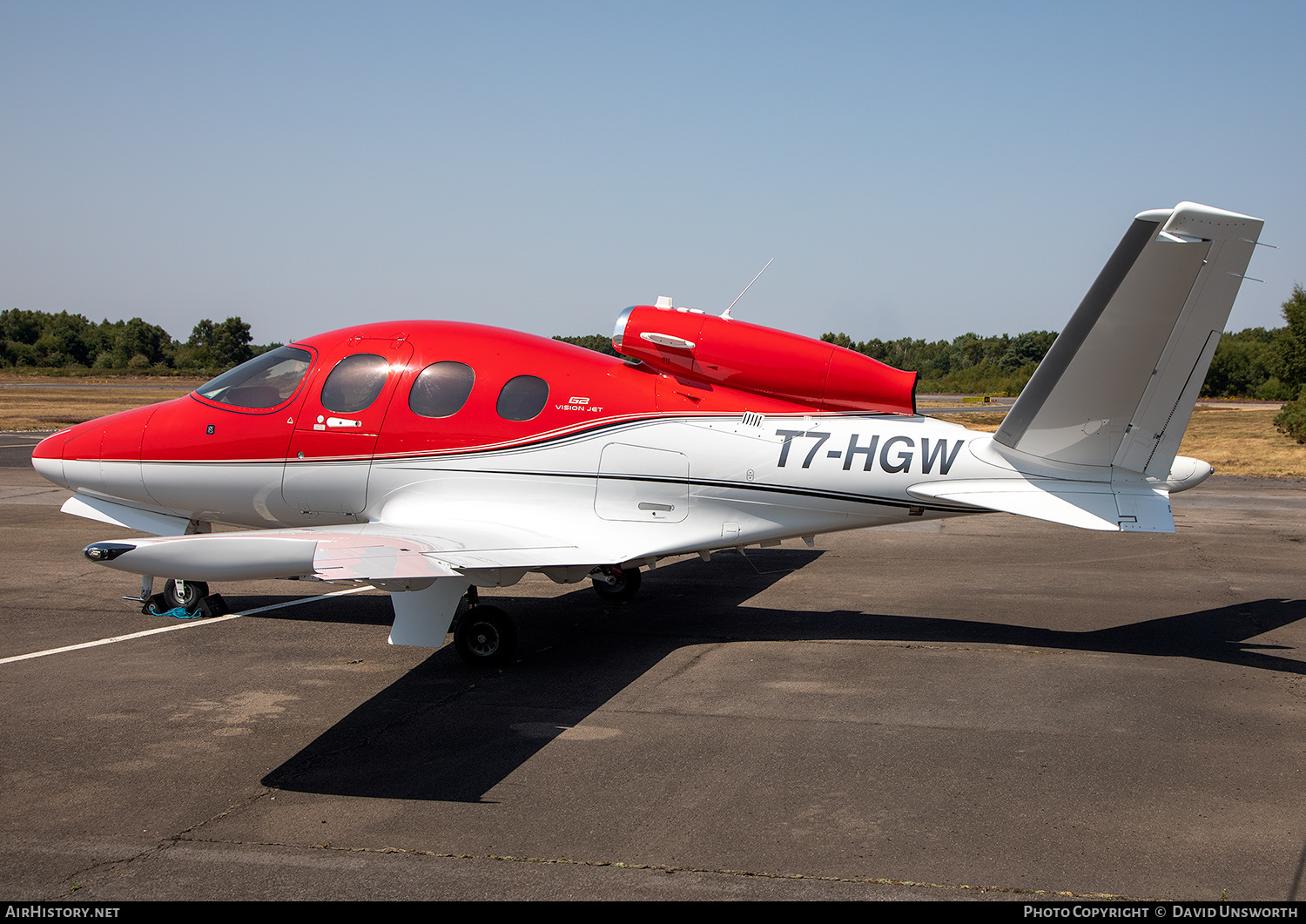 Aircraft Photo of T7-HGW | Cirrus SF-50 Vision G2 | AirHistory.net #483313