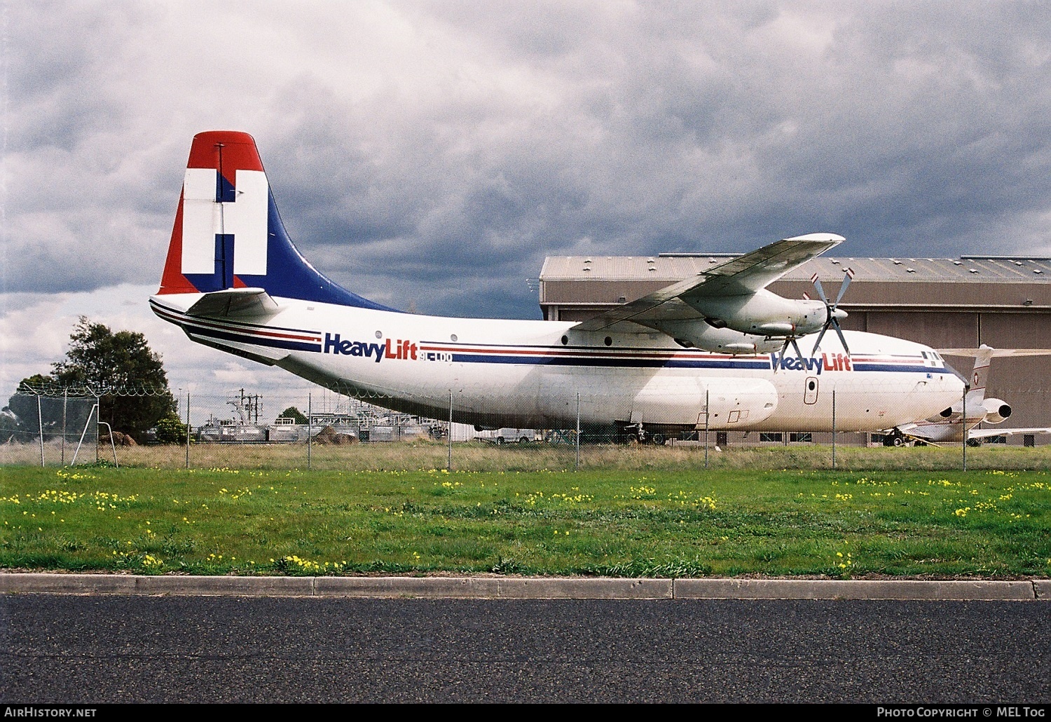 Aircraft Photo of 9L-LDQ | Short SC.5 Belfast | HeavyLift Cargo Airlines | AirHistory.net #483349