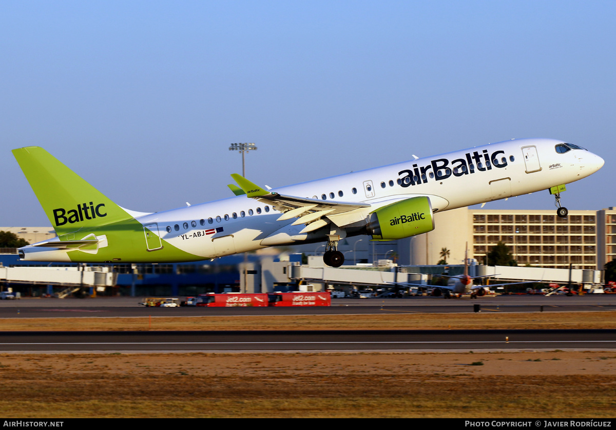 Aircraft Photo of YL-ABJ | Airbus A220-371 (BD-500-1A11) | AirBaltic | AirHistory.net #483390