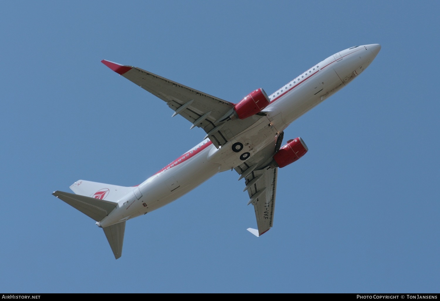 Aircraft Photo of 7T-VKF | Boeing 737-8D6 | Air Algérie | AirHistory.net #483428