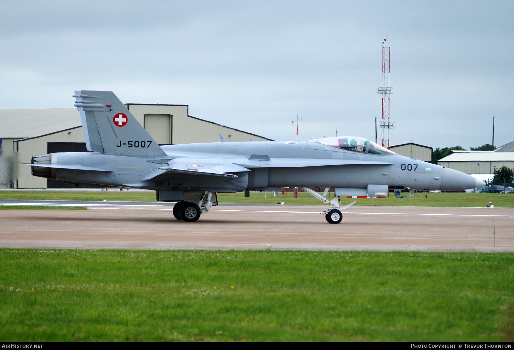 Aircraft Photo of J-5007 | McDonnell Douglas F/A-18C Hornet | Switzerland - Air Force | AirHistory.net #483448