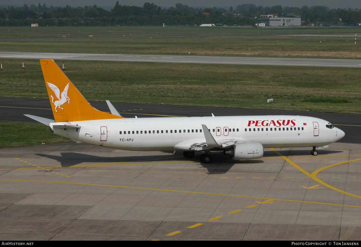 Aircraft Photo of TC-APJ | Boeing 737-86N | Pegasus Airlines | AirHistory.net #483492