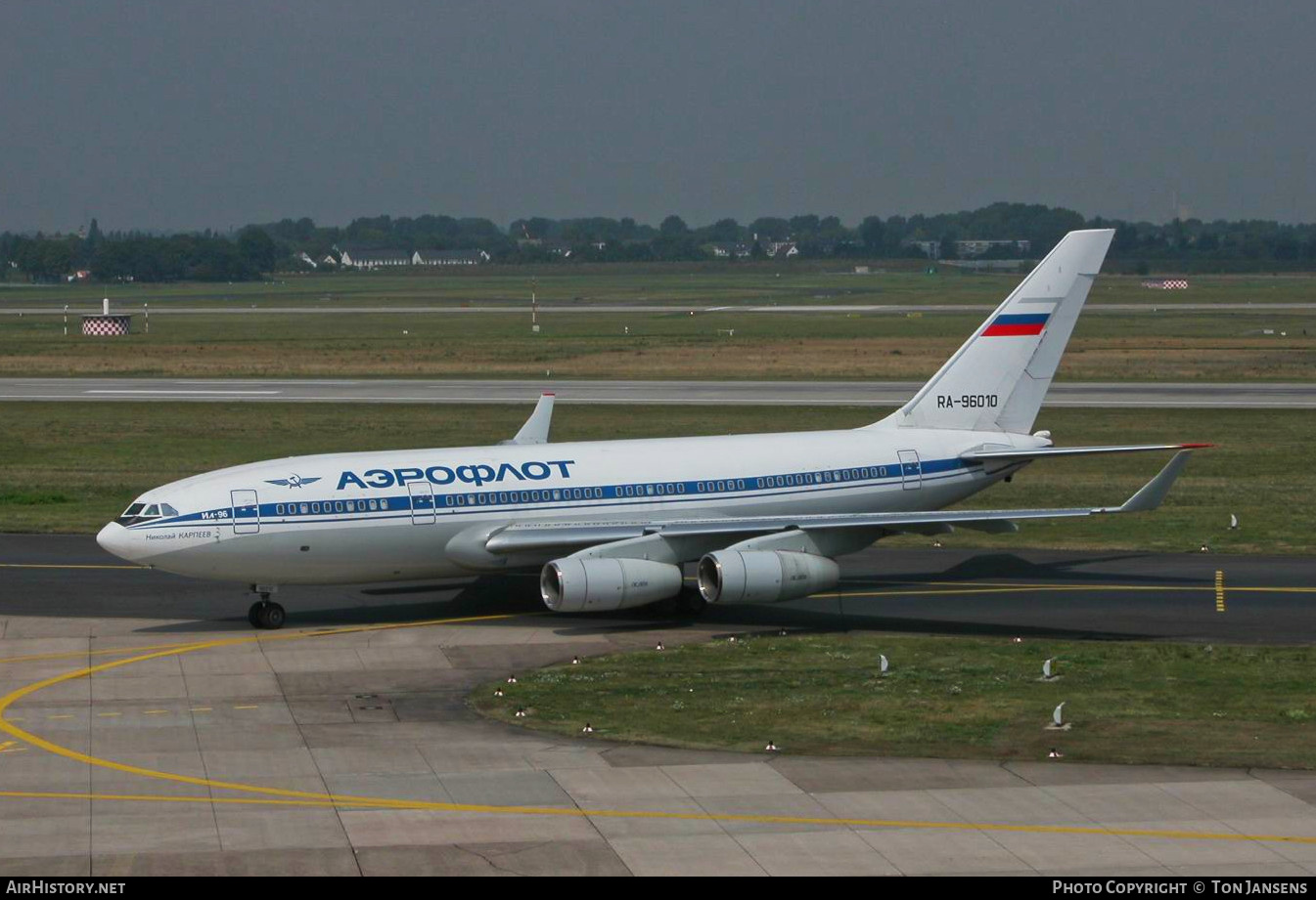 Aircraft Photo of RA-96010 | Ilyushin Il-96-300 | Aeroflot | AirHistory.net #483500