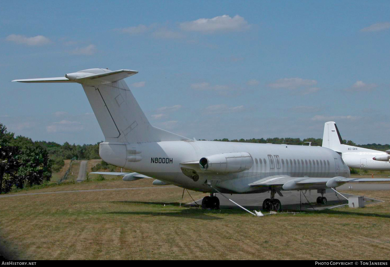 Aircraft Photo of N800DH | Fokker F28-4000 Fellowship | AirHistory.net #483534