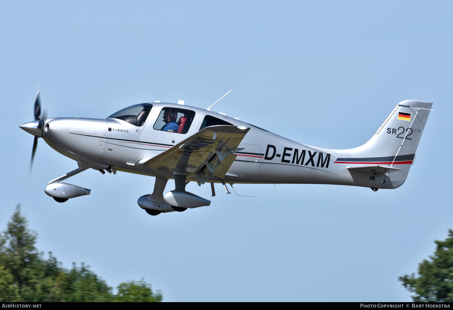 Aircraft Photo of D-EMXM | Cirrus SR-22 G3-GTS | AirHistory.net #483573