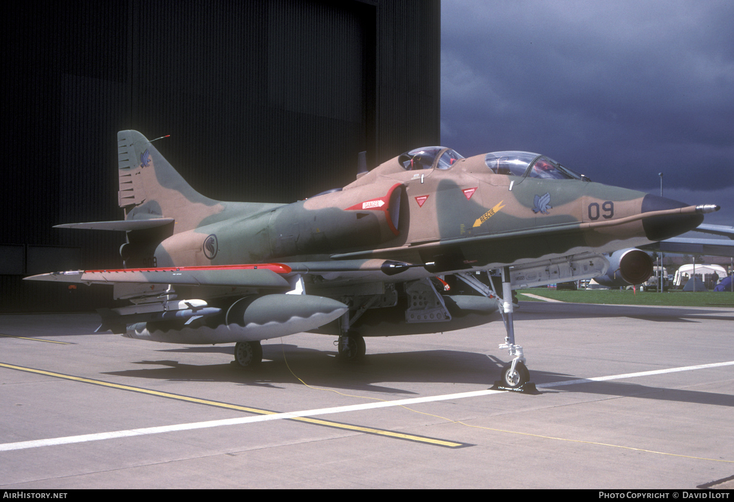 Aircraft Photo of 909 | Douglas TA-4SU Skyhawk | Singapore - Air Force | AirHistory.net #483585