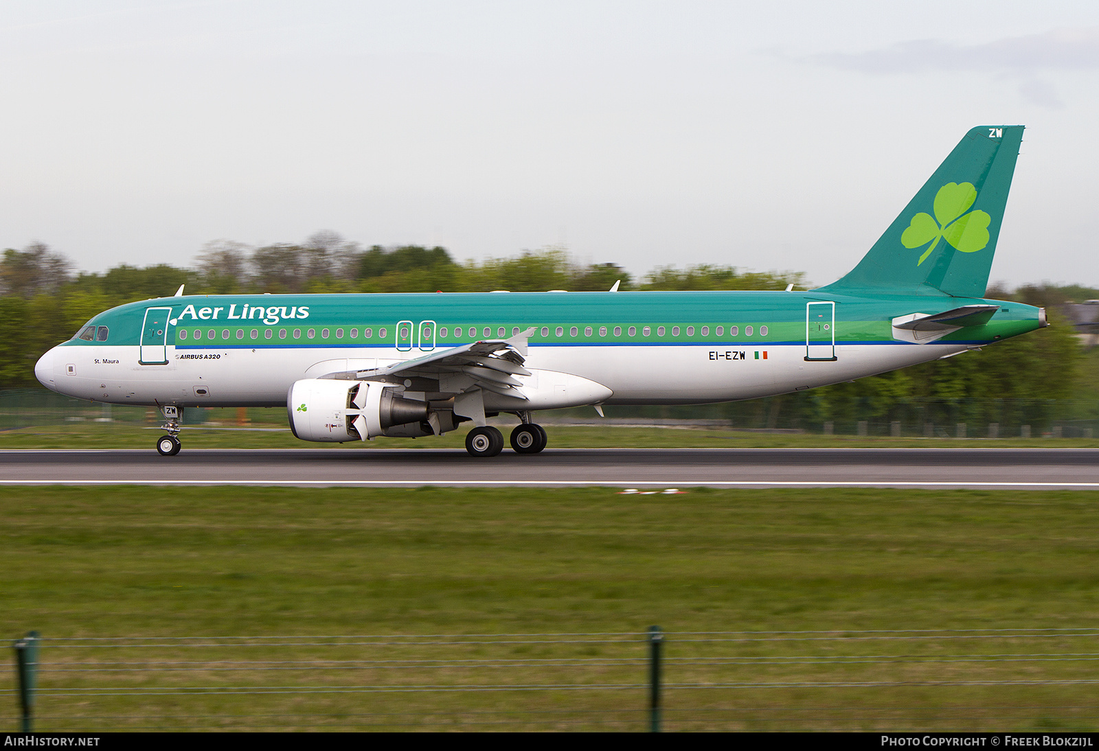 Aircraft Photo of EI-EZW | Airbus A320-214 | Aer Lingus | AirHistory.net #483659