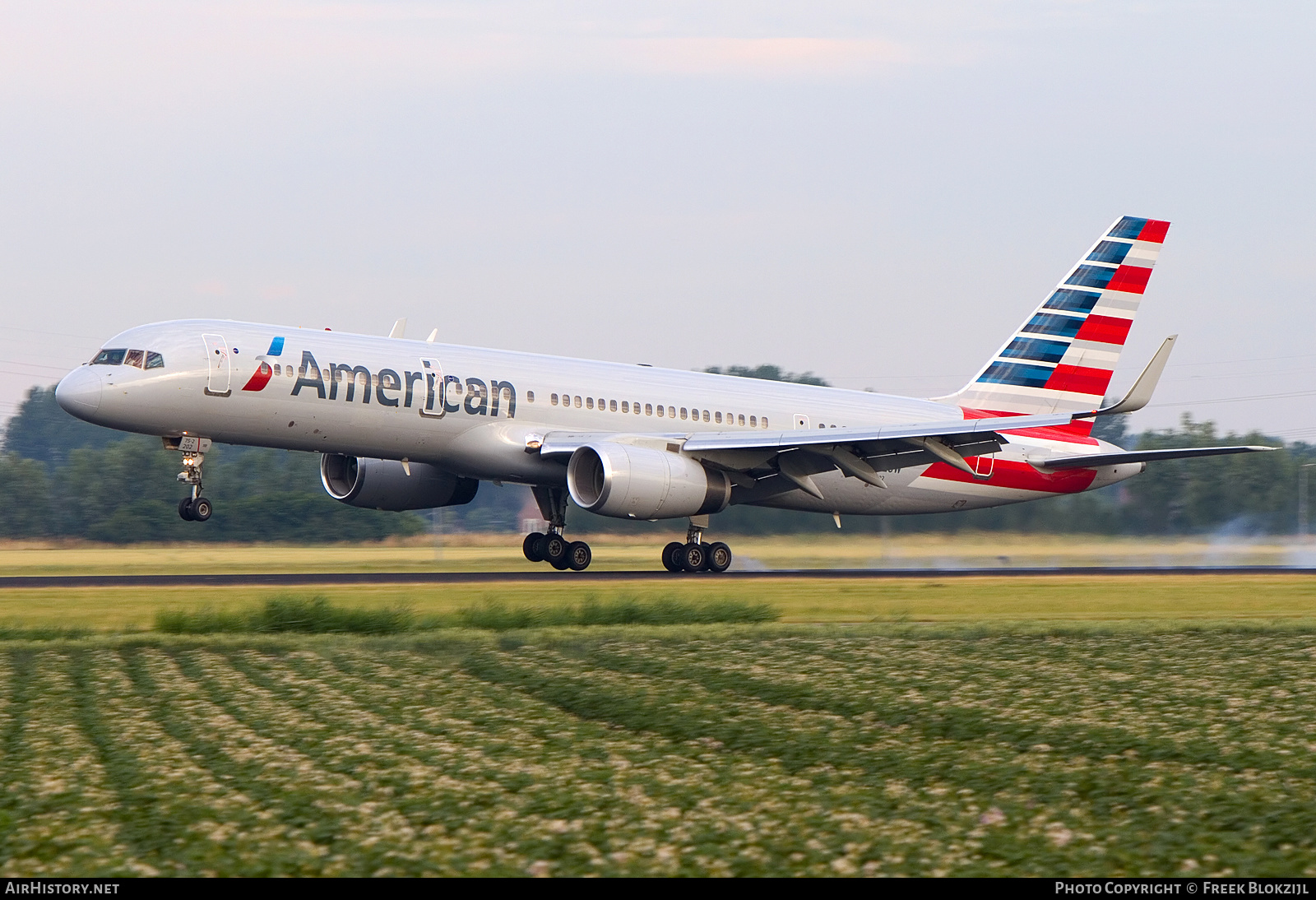 Aircraft Photo of N202UW | Boeing 757-2B7 | American Airlines | AirHistory.net #483678