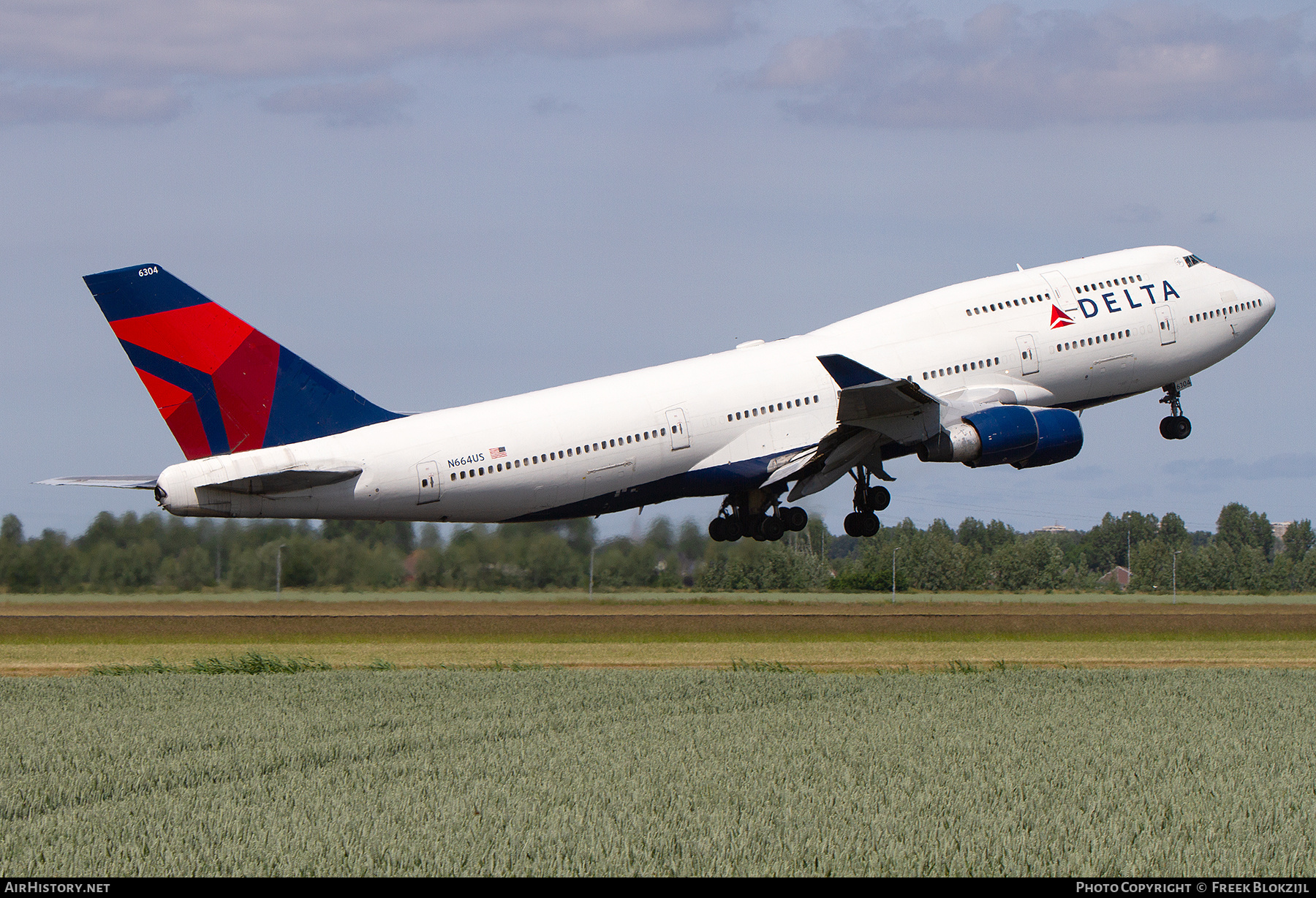 Aircraft Photo of N664US | Boeing 747-451 | Delta Air Lines | AirHistory.net #483703