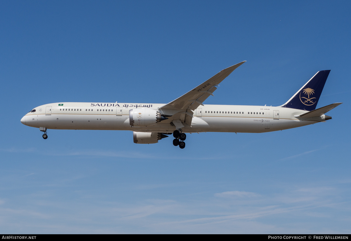 Aircraft Photo of HZ-AR28 | Boeing 787-10 Dreamliner | Saudia - Saudi Arabian Airlines | AirHistory.net #483756