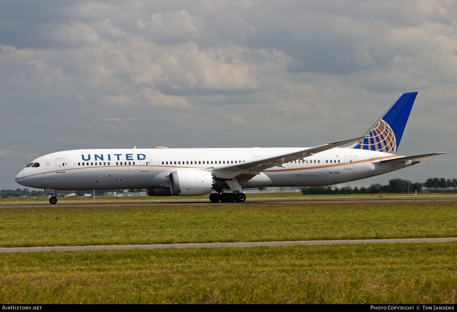 Aircraft Photo of N27965 | Boeing 787-9 Dreamliner | United Airlines | AirHistory.net #483770