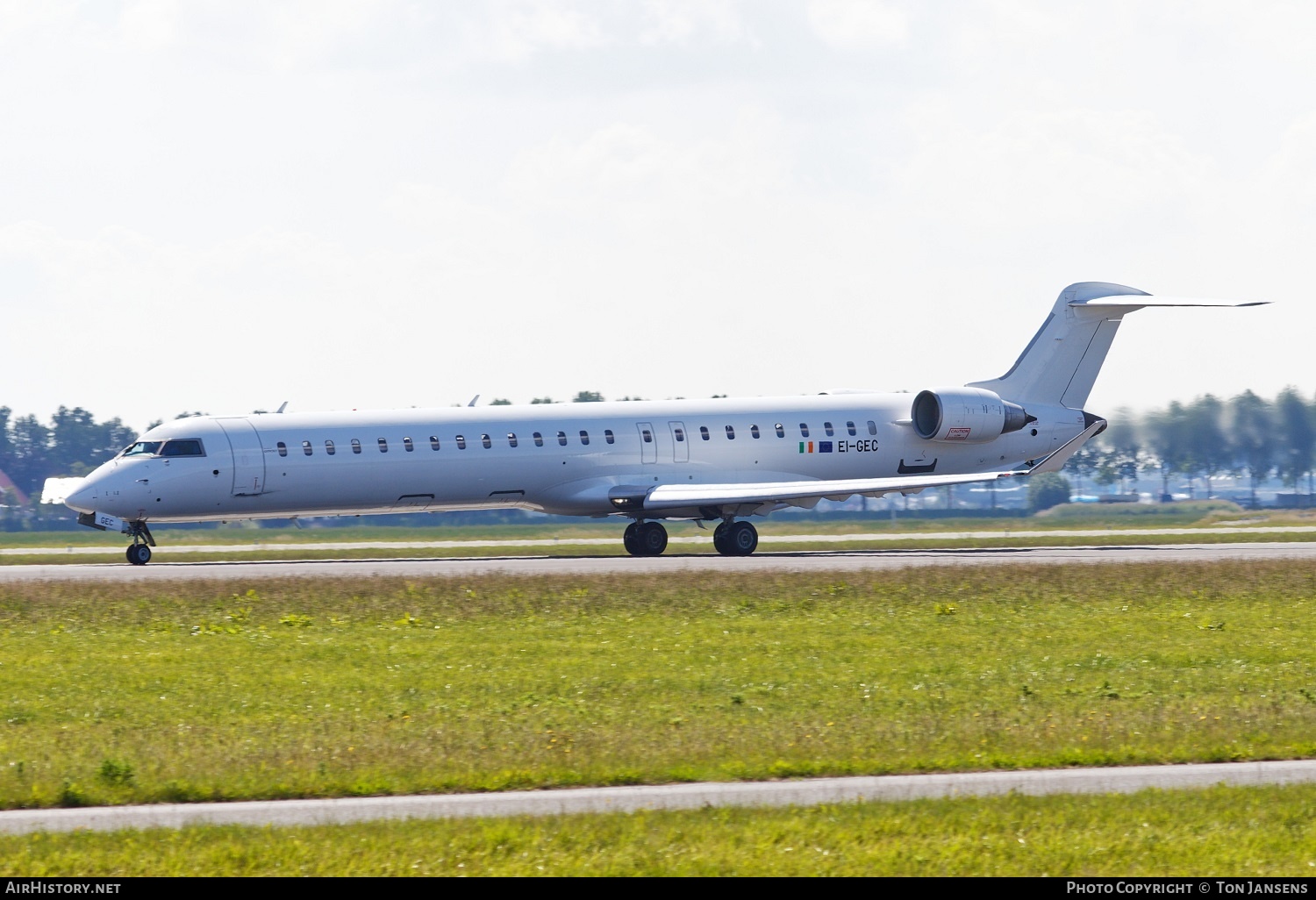 Aircraft Photo of EI-GEC | Bombardier CRJ-900 (CL-600-2D24) | CityJet | AirHistory.net #483775