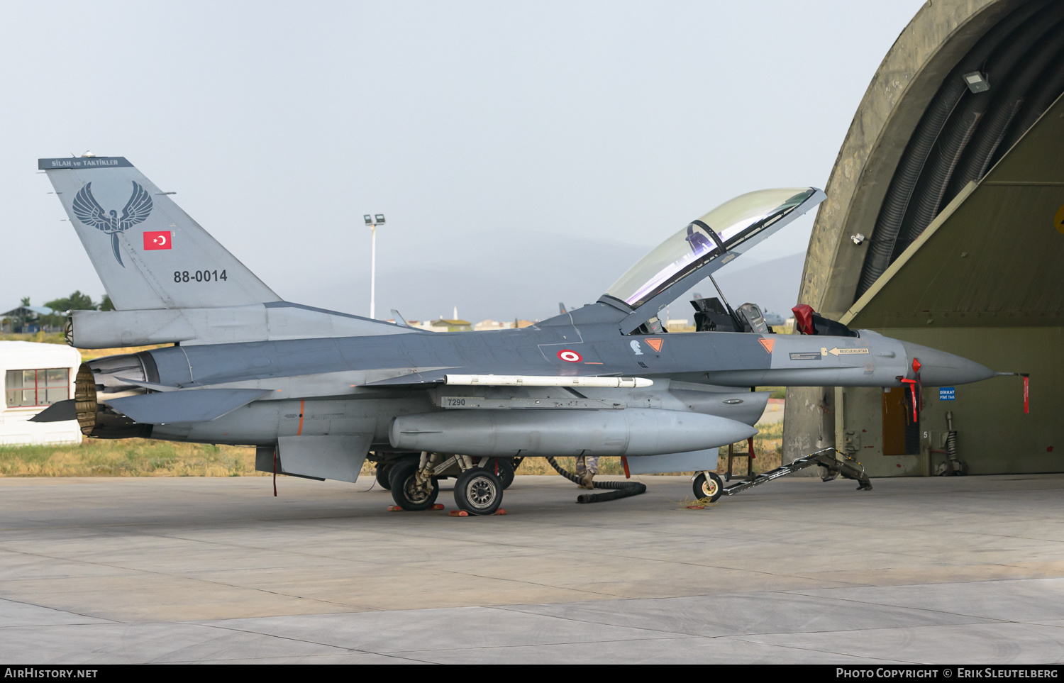 Aircraft Photo of 88-0014 | General Dynamics F-16DG Fighting Falcon | Turkey - Air Force | AirHistory.net #483884