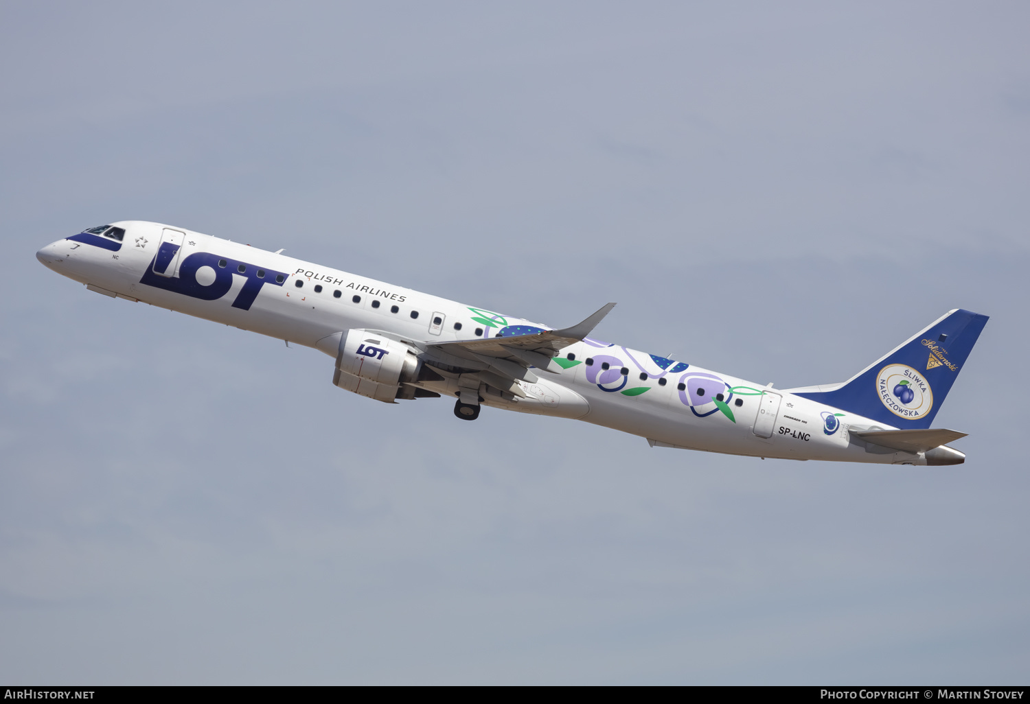 Aircraft Photo of SP-LNC | Embraer 195LR (ERJ-190-200LR) | LOT Polish Airlines - Polskie Linie Lotnicze | AirHistory.net #483937