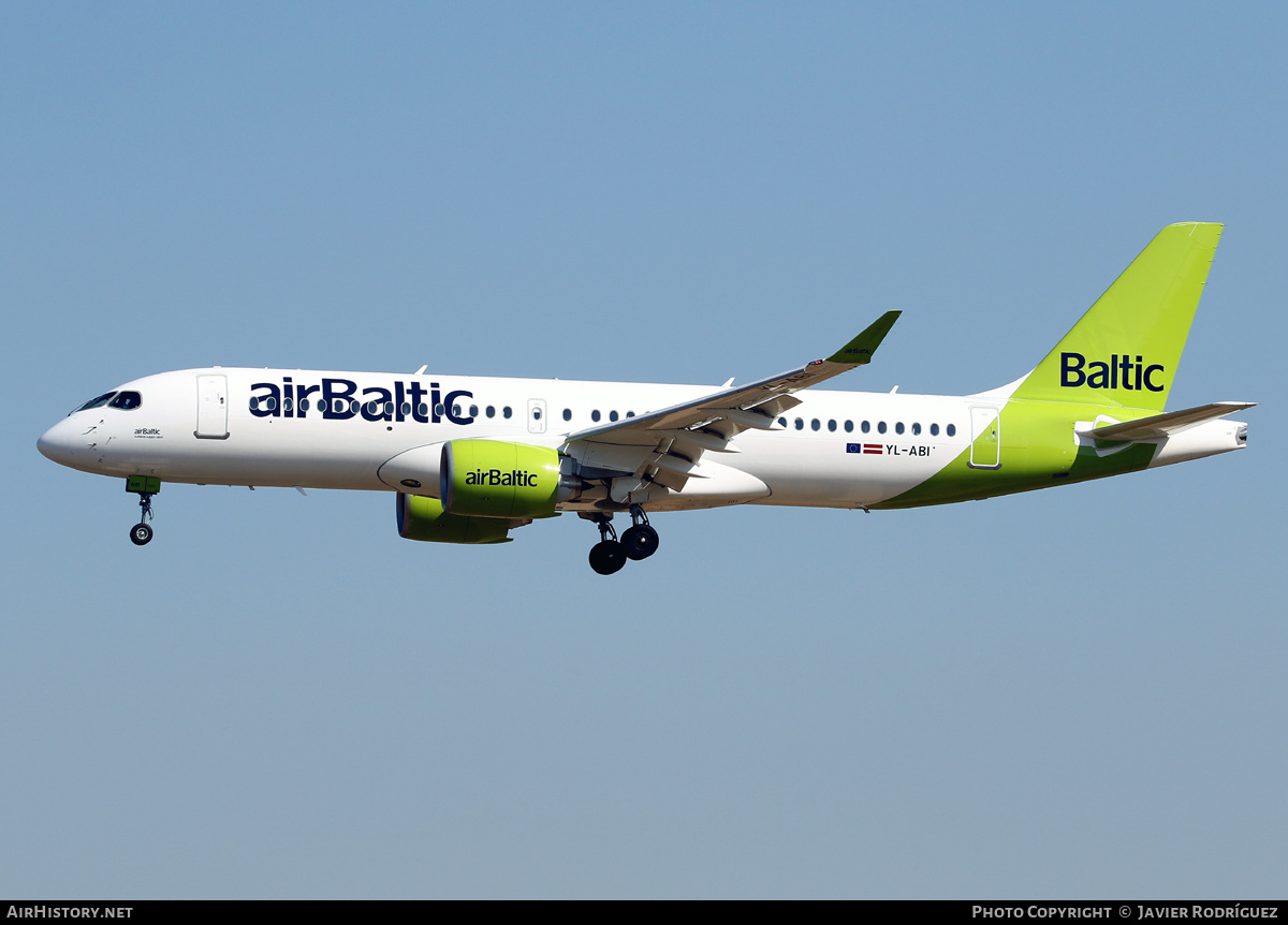 Aircraft Photo of YL-ABI | Airbus A220-371 (BD-500-1A11) | AirBaltic | AirHistory.net #483995