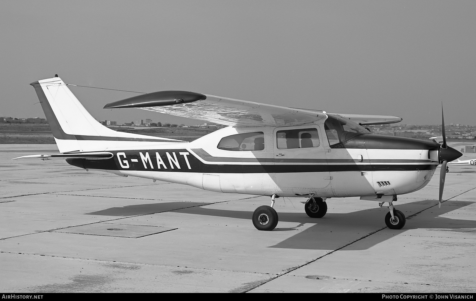 Aircraft Photo of G-MANT | Cessna 210L Centurion | AirHistory.net #484056