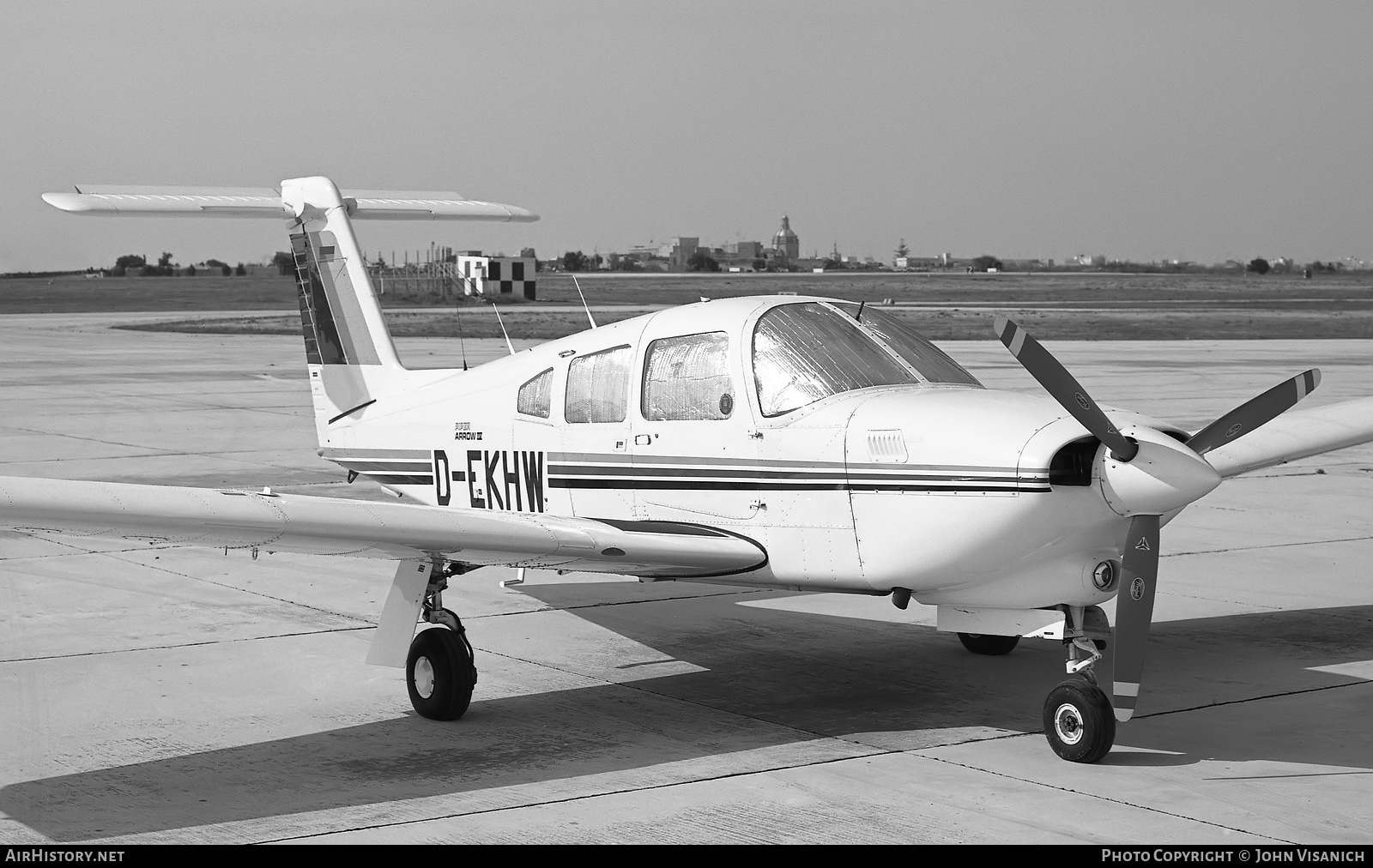 Aircraft Photo of D-EKHW | Piper PA-28RT-201T Turbo Arrow IV | AirHistory.net #484058