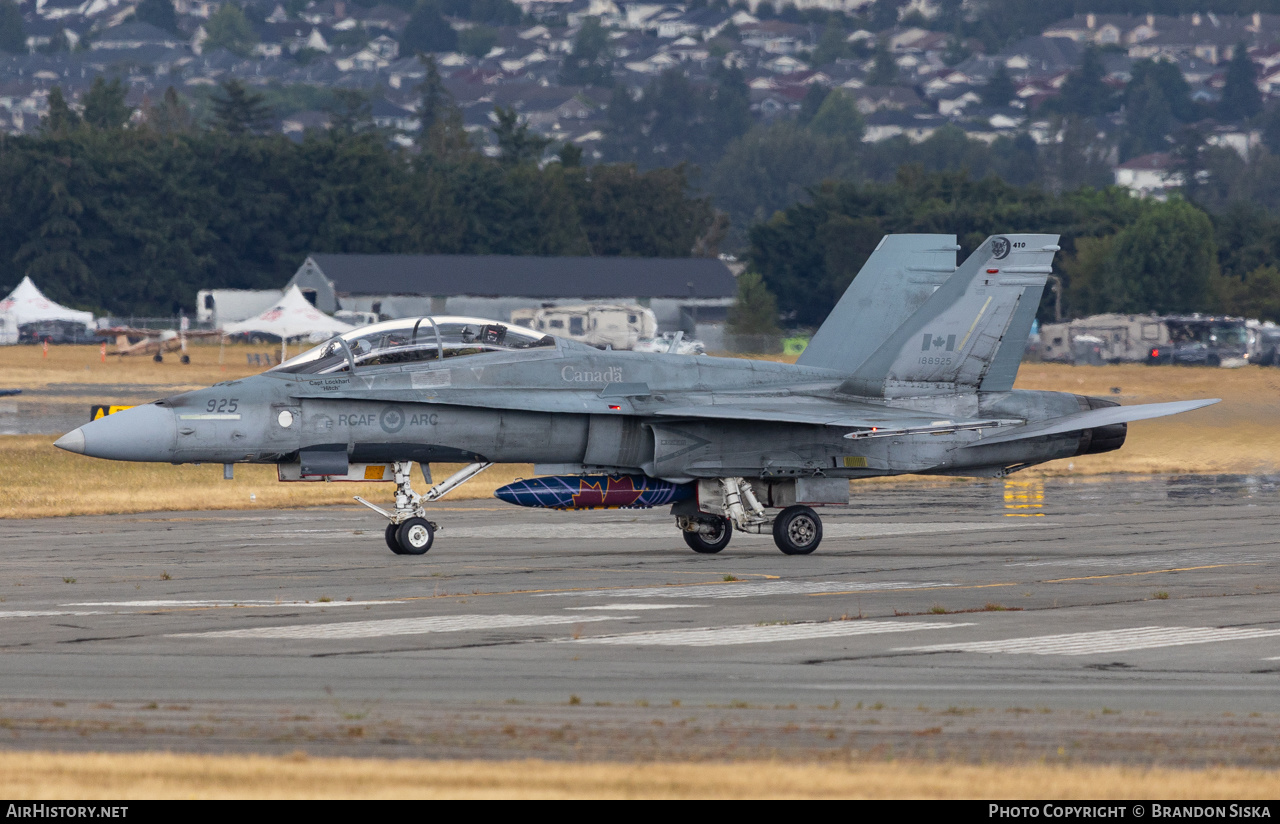 Aircraft Photo of 188925 | McDonnell Douglas CF-188B Hornet | Canada - Air Force | AirHistory.net #484090