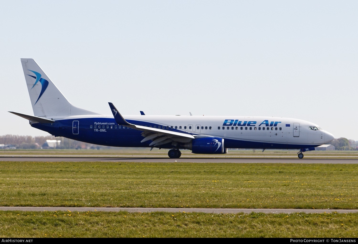 Aircraft Photo of YR-BML | Boeing 737-82R | Blue Air | AirHistory.net #484112