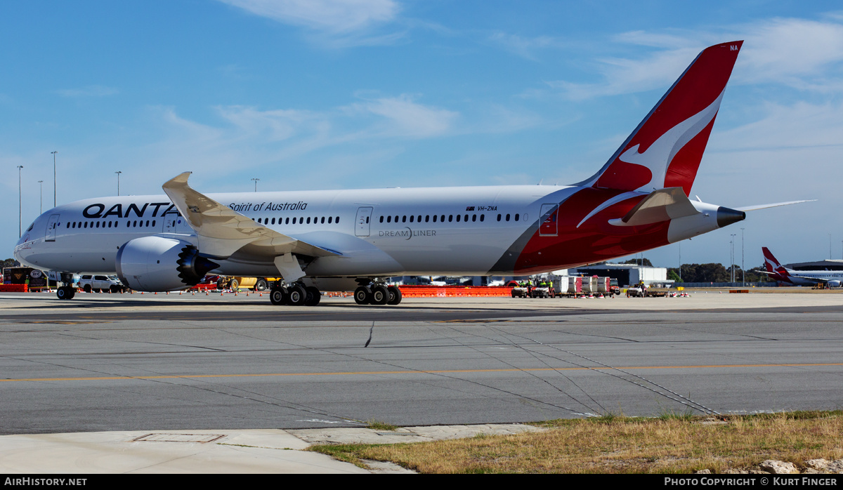 Aircraft Photo of VH-ZNA | Boeing 787-9 Dreamliner | Qantas | AirHistory.net #484379