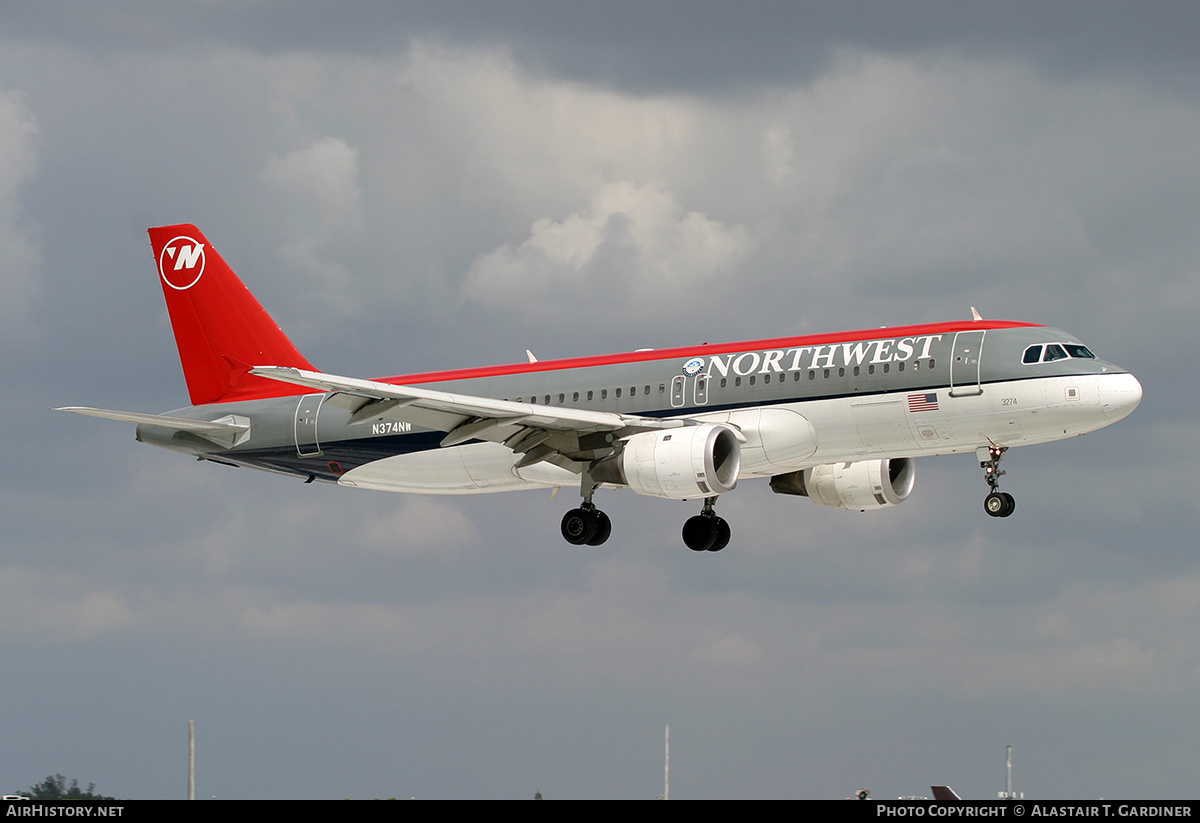 Aircraft Photo of N374NW | Airbus A320-212 | Northwest Airlines | AirHistory.net #484394