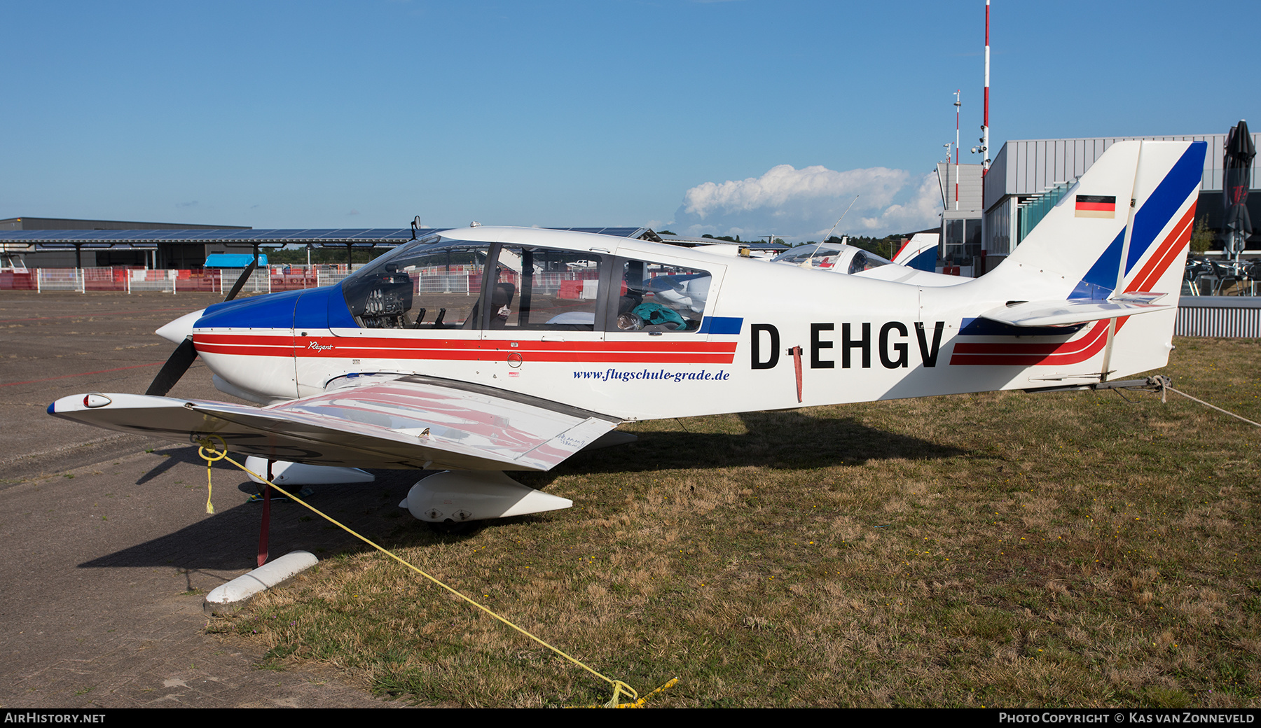 Aircraft Photo of D-EHGV | Robin DR-400-180R Régent | Flugschule Grade | AirHistory.net #484410
