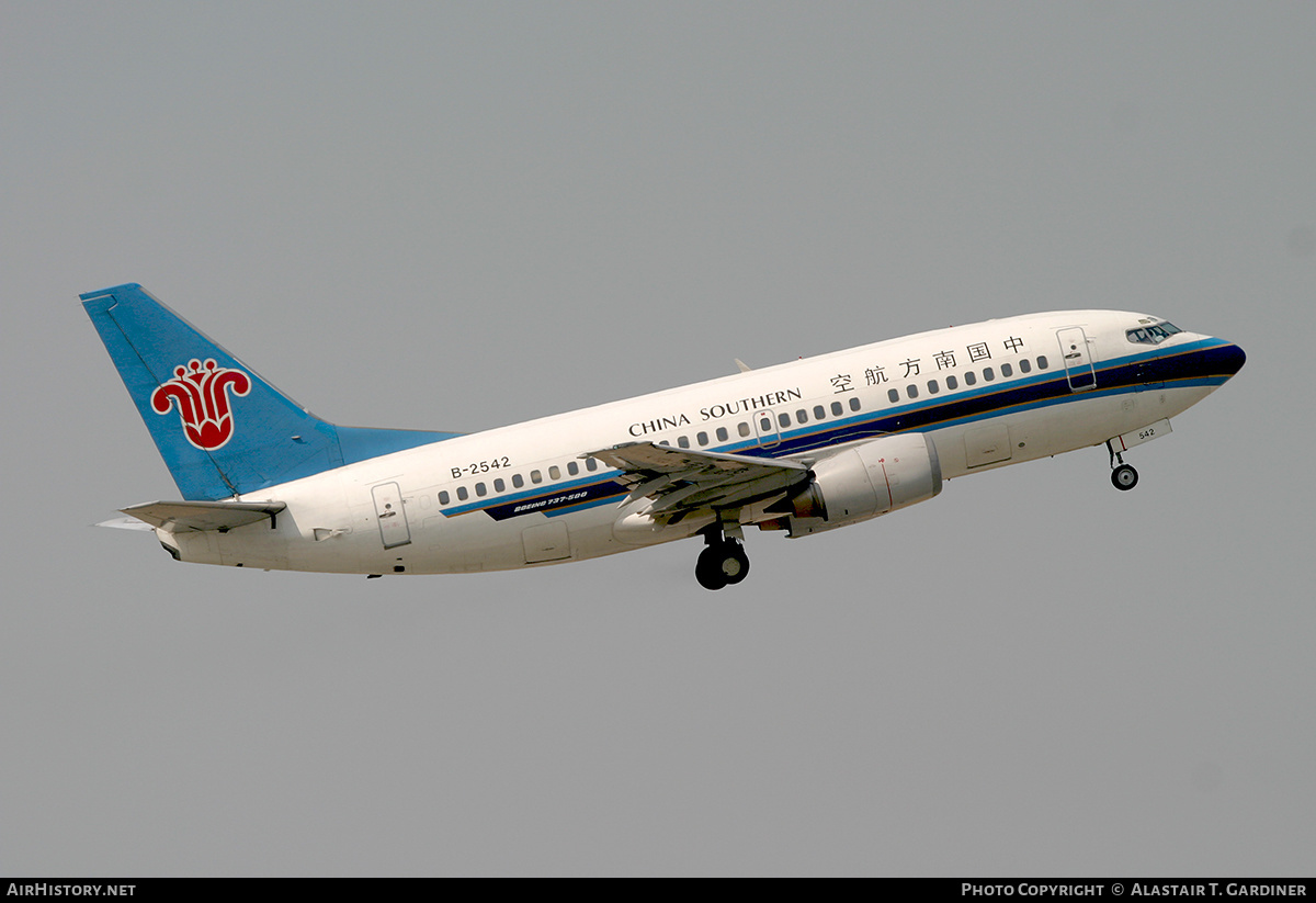 Aircraft Photo of B-2542 | Boeing 737-5Y0 | China Southern Airlines | AirHistory.net #484481