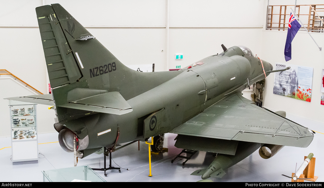 Aircraft Photo of NZ6209 | Douglas A-4K Skyhawk | New Zealand - Air Force | AirHistory.net #484607