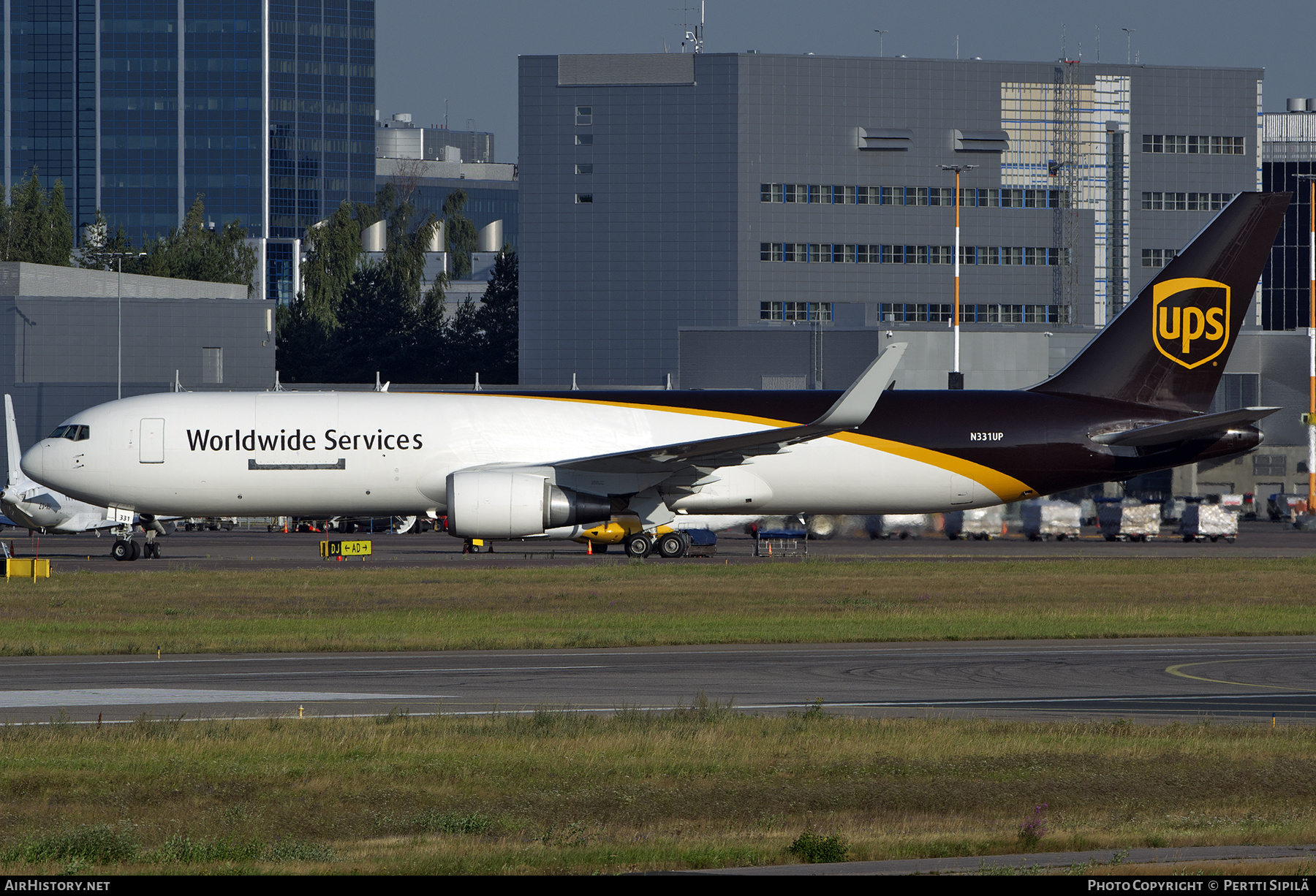 Aircraft Photo of N331UP | Boeing 767-34AF/ER | United Parcel Service - UPS | AirHistory.net #484749