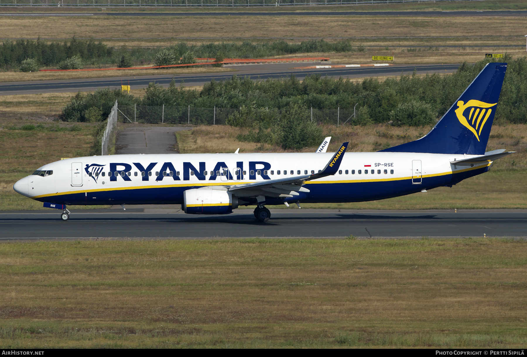 Aircraft Photo of SP-RSE | Boeing 737-800 | Ryanair | AirHistory.net #484785