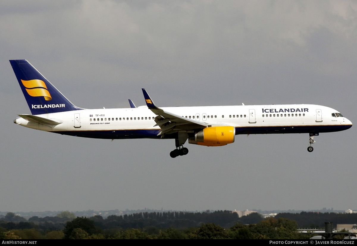 Aircraft Photo of TF-FIY | Boeing 757-256 | Icelandair | AirHistory.net #484799