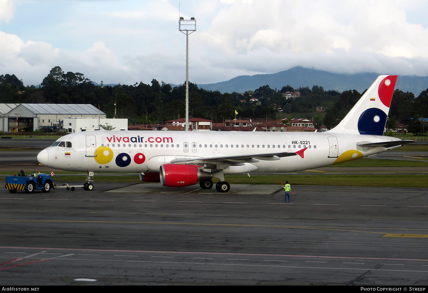 Aircraft Photo of HK-5221 | Airbus A320-214 | Viva Air | AirHistory.net #484841