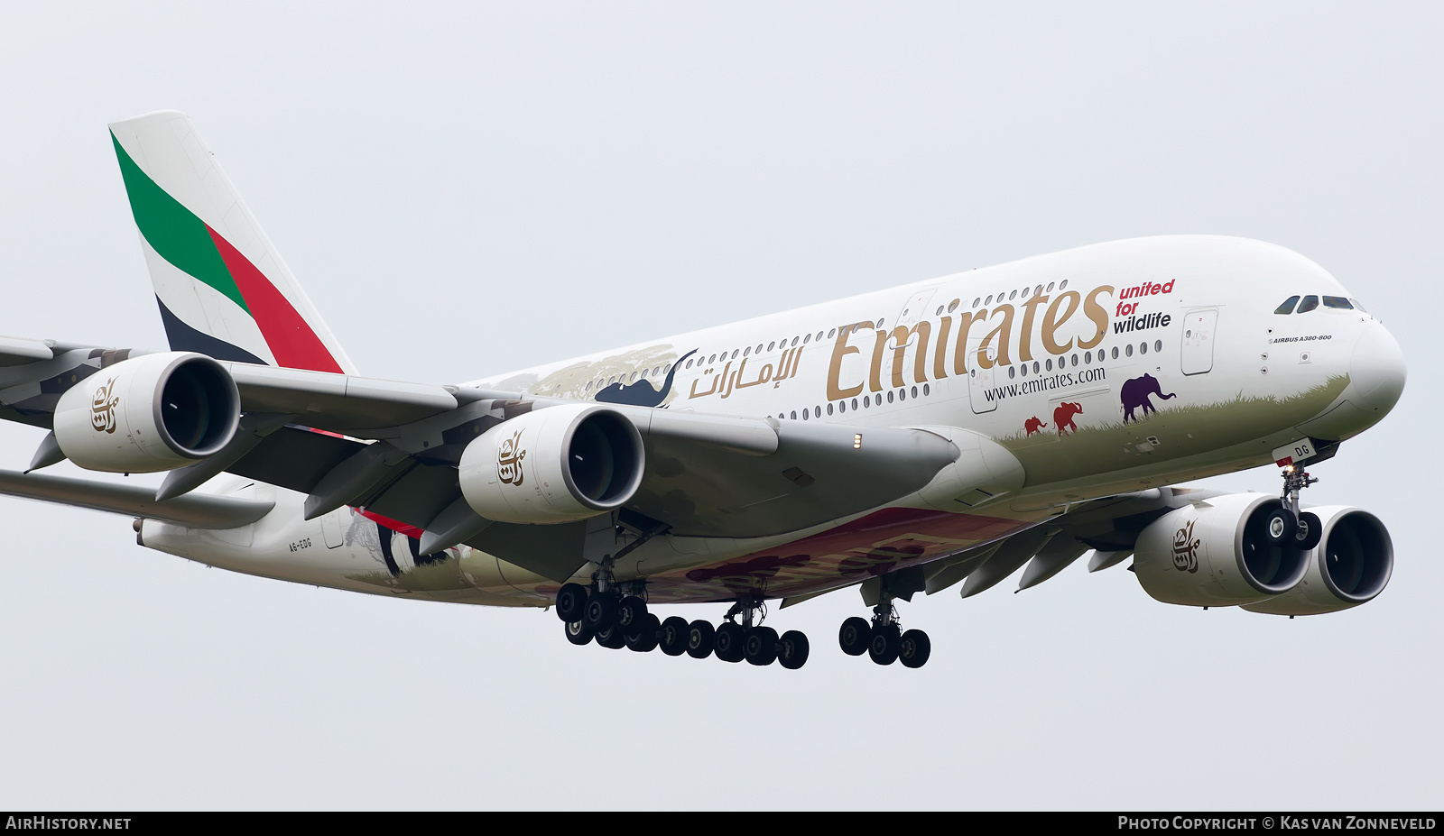 Aircraft Photo of A6-EDG | Airbus A380-861 | Emirates | AirHistory.net #484916