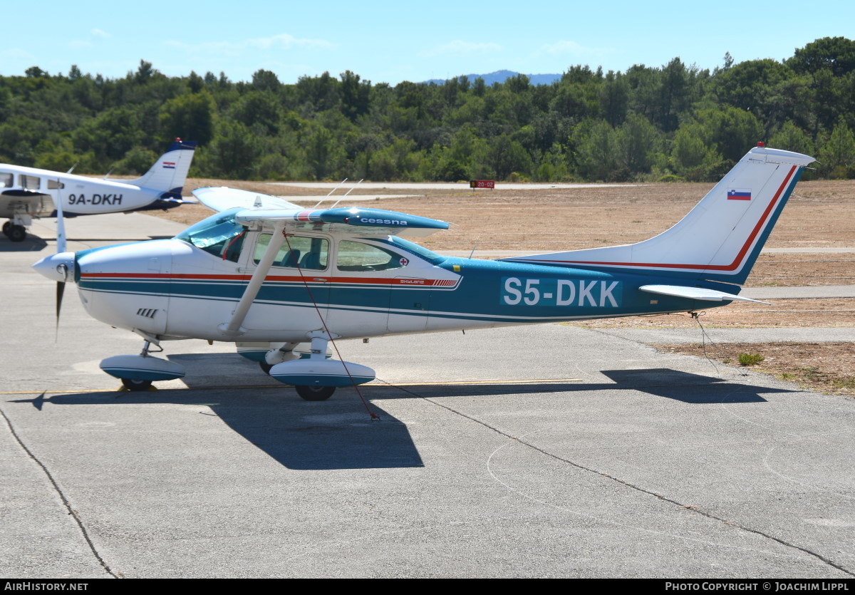 Aircraft Photo of S5-DKK | Cessna 182P Skylane | AirHistory.net #484939
