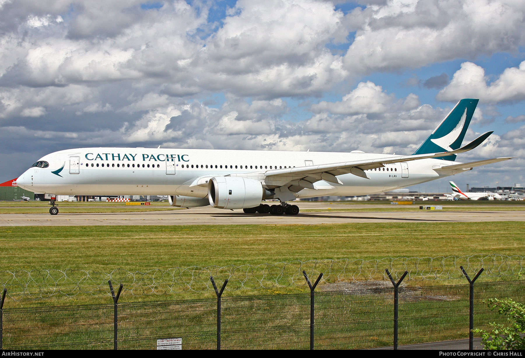 Aircraft Photo of B-LRU | Airbus A350-941 | Cathay Pacific Airways | AirHistory.net #485017