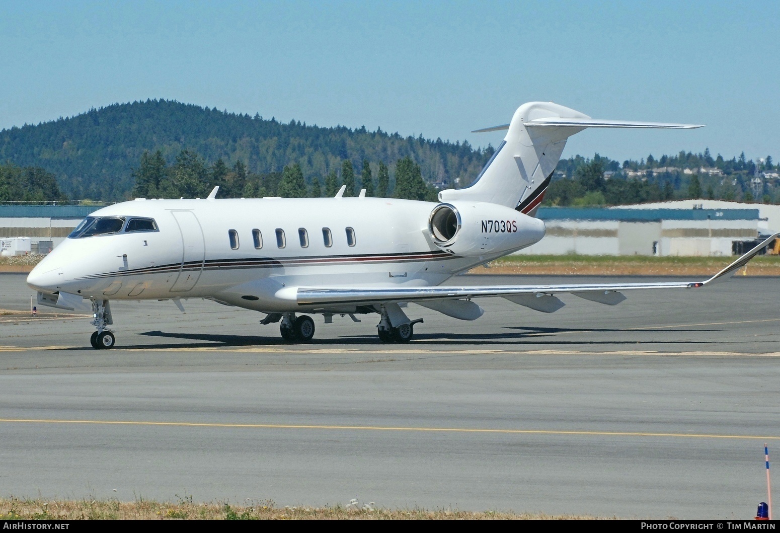 Aircraft Photo of N703QS | Bombardier Challenger 350 (BD-100-1A10) | AirHistory.net #485084
