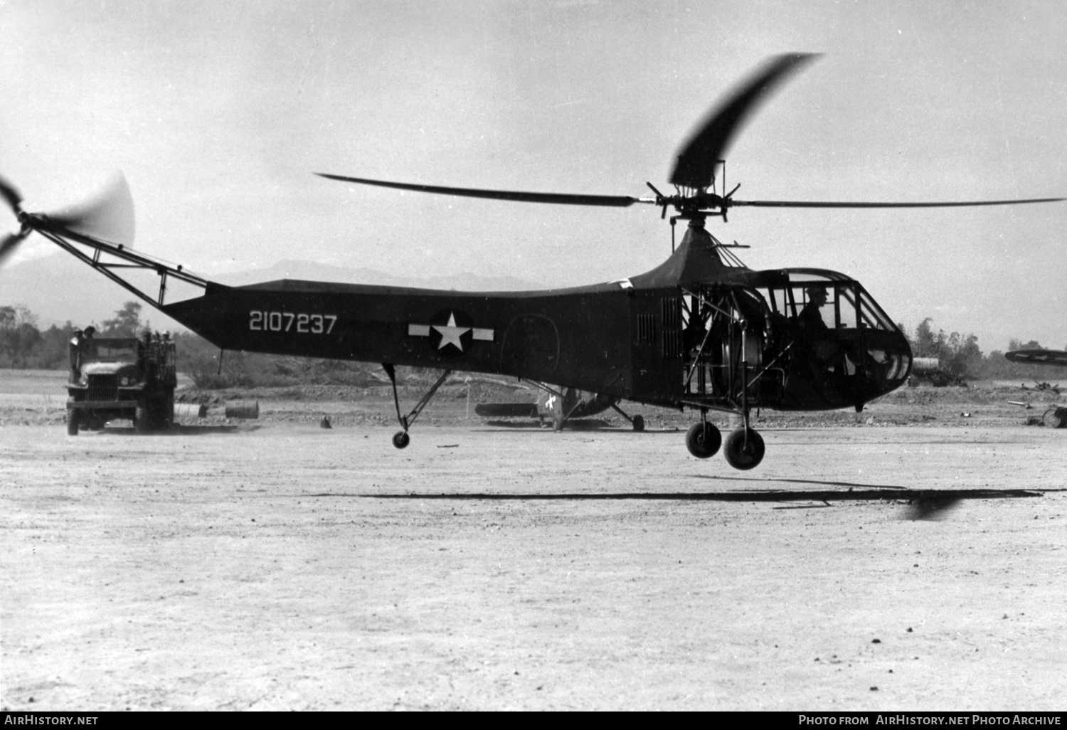 Aircraft Photo of 42-107237 / 2107237 | Sikorsky R-4B Hoverfly | USA - Air Force | AirHistory.net #485121