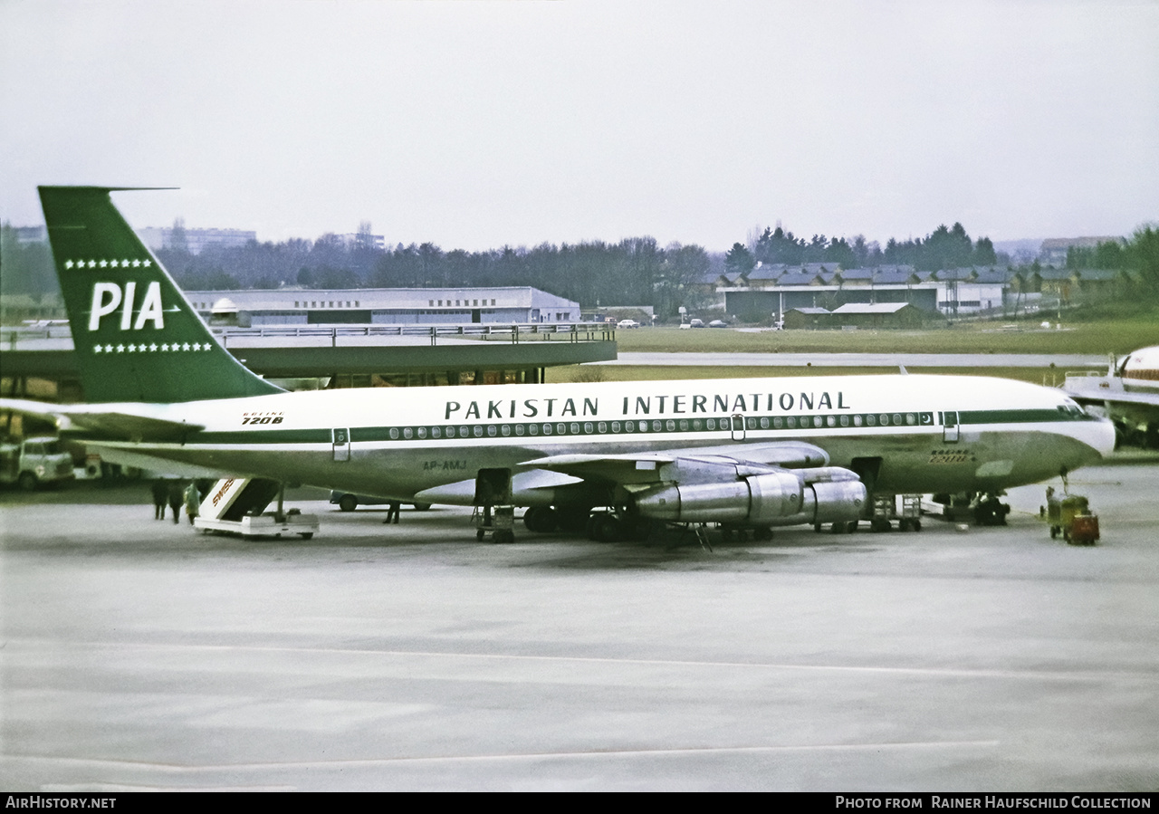 Aircraft Photo of AP-AMJ | Boeing 720-040B | Pakistan International Airlines - PIA | AirHistory.net #485234