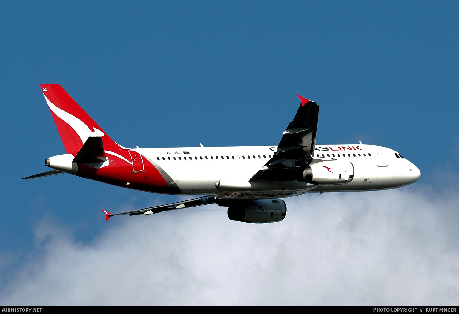 Aircraft Photo of VH-JQG | Airbus A320-232 | QantasLink | AirHistory.net #485257