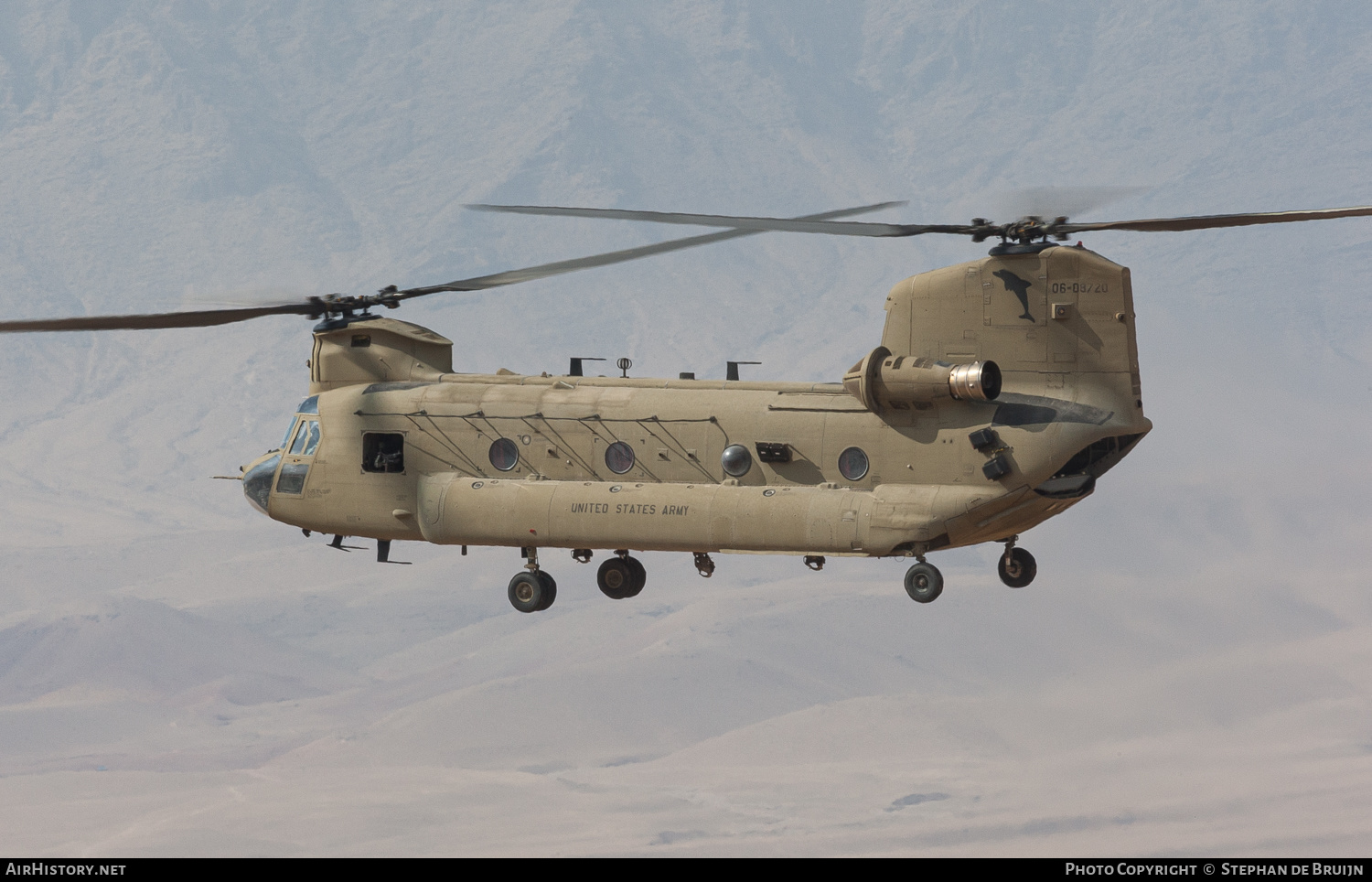 Aircraft Photo of 06-8720 / 06-08720 | Boeing CH-47F Chinook (414) | USA - Army | AirHistory.net #485271