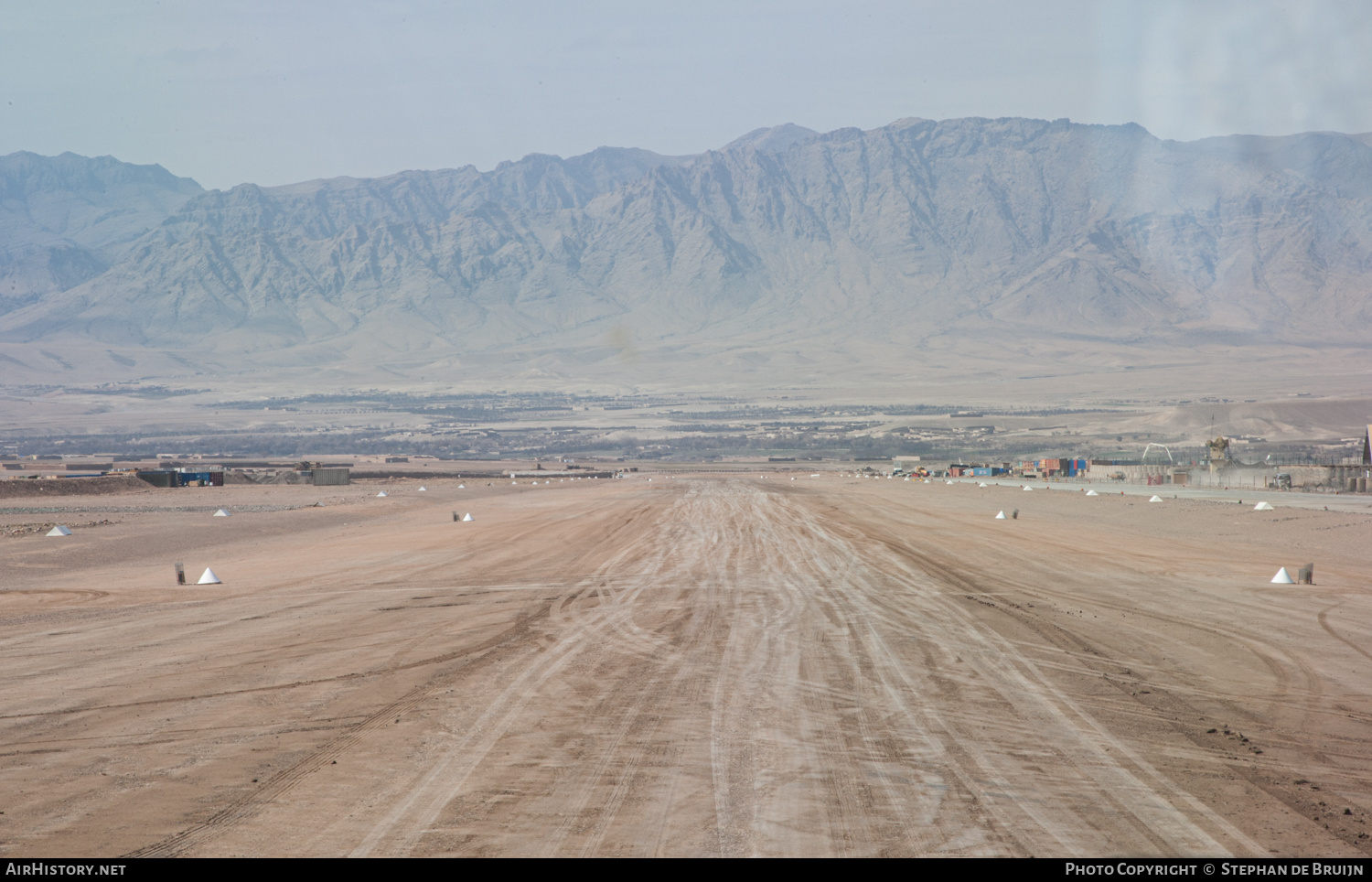 Airport photo of Tarin Kowt / Tereen (OATN / TII) in Afghanistan | AirHistory.net #485273