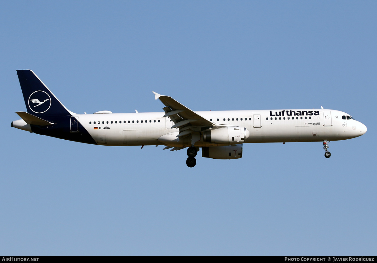 Aircraft Photo of D-AIDA | Airbus A321-231 | Lufthansa | AirHistory.net #485435
