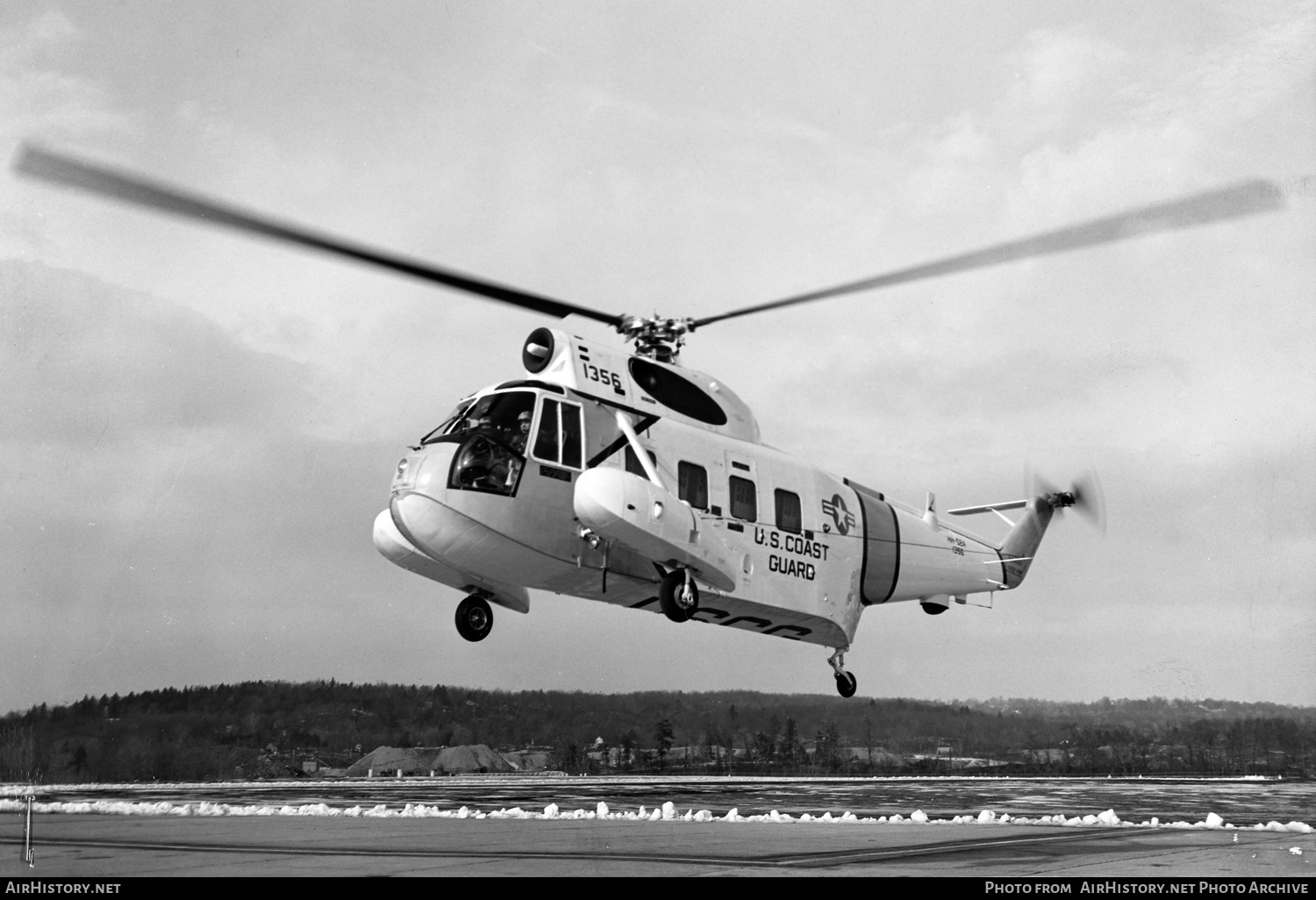 Aircraft Photo of 1356 | Sikorsky HH-52A Seaguard (S-62A) | USA - Coast Guard | AirHistory.net #485450