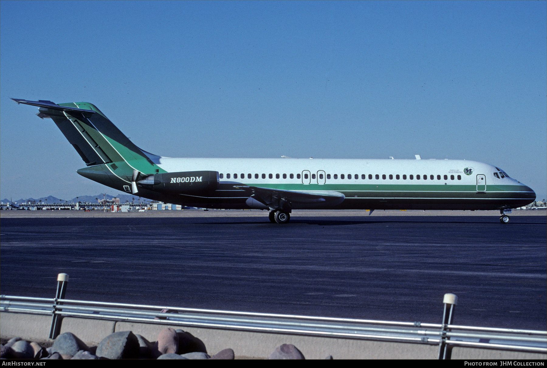 Aircraft Photo of N800DM | McDonnell Douglas DC-9-32 | Dallas Mavericks | AirHistory.net #485776