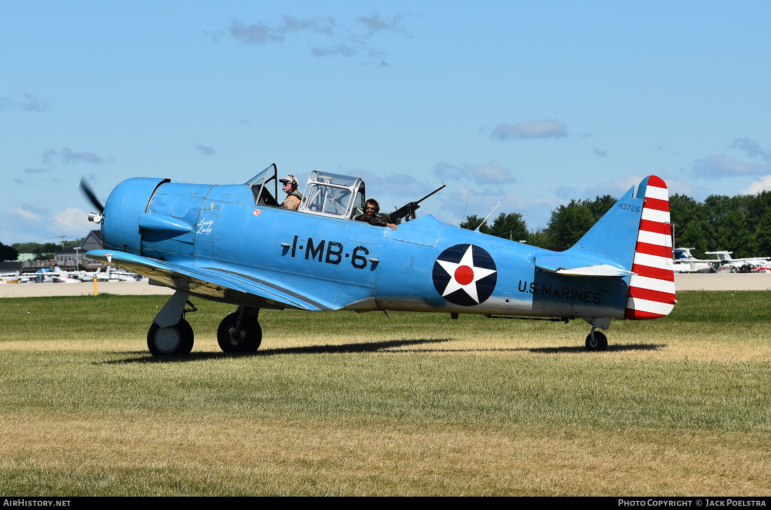 Aircraft Photo of N1666T / 43725 | North American SNJ-5B Texan | USA - Marines | AirHistory.net #485809