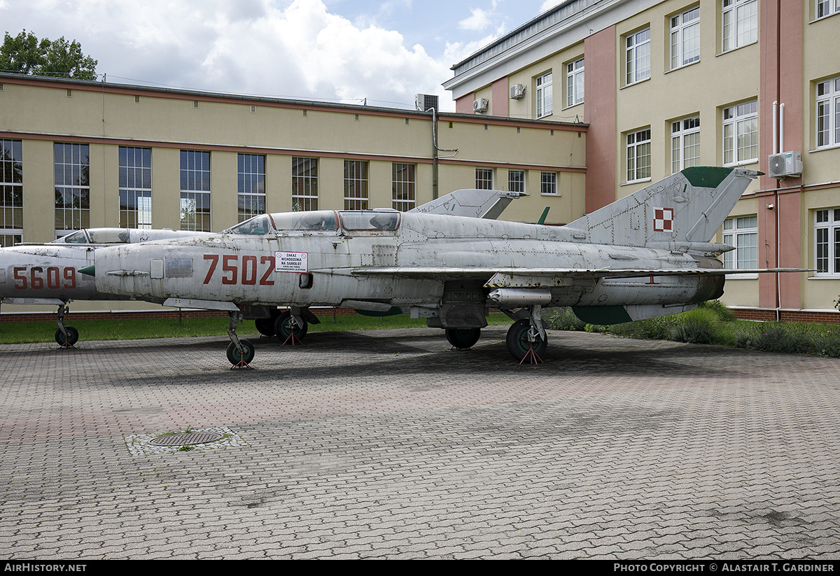 Aircraft Photo of 7502 | Mikoyan-Gurevich MiG-21UM | Poland - Air Force | AirHistory.net #485922