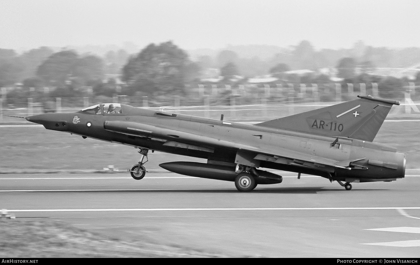 Aircraft Photo of AR-110 | Saab RF-35 Draken | Denmark - Air Force | AirHistory.net #486030