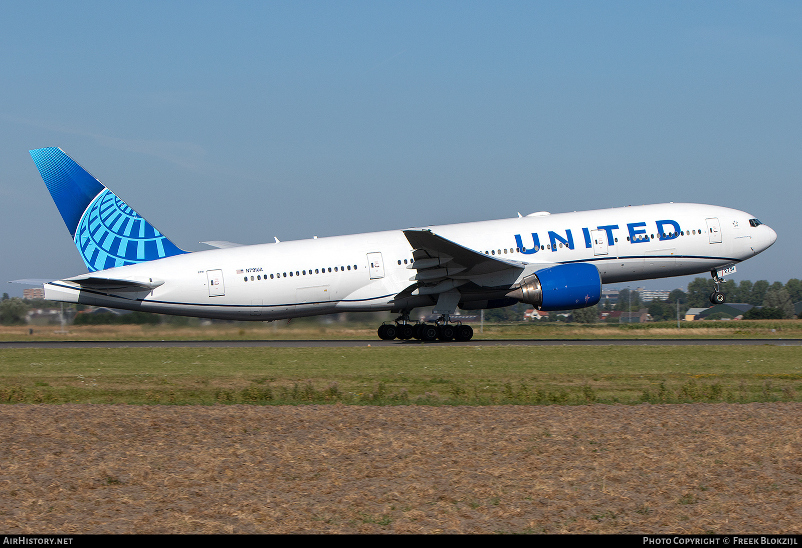 Aircraft Photo of N791UA | Boeing 777-222/ER | United Airlines | AirHistory.net #486236