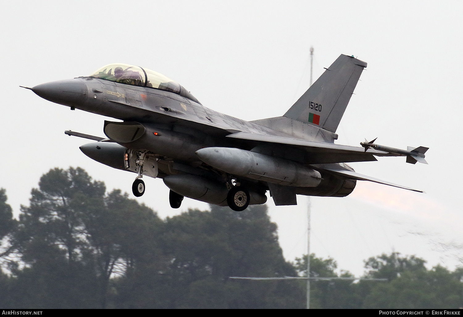 Aircraft Photo of 15120 | General Dynamics F-16B Fighting Falcon | Portugal - Air Force | AirHistory.net #486277